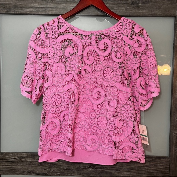 Nanette Lepore Tops - Nannette Lepore NWT Women's  Lace Top w/ Tank Scalloped Short Sleeves Size L